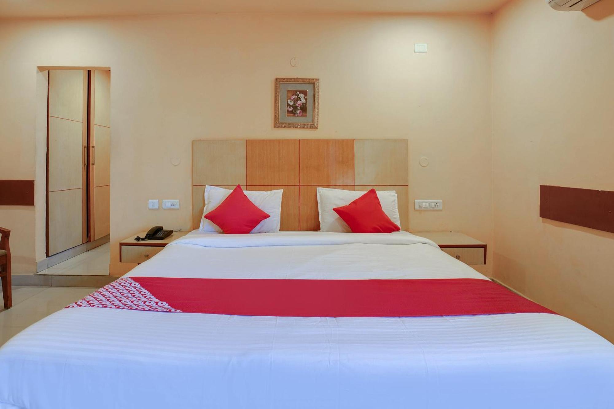 Hotel O Shanta Residency Lodge Sururnagar Luaran gambar
