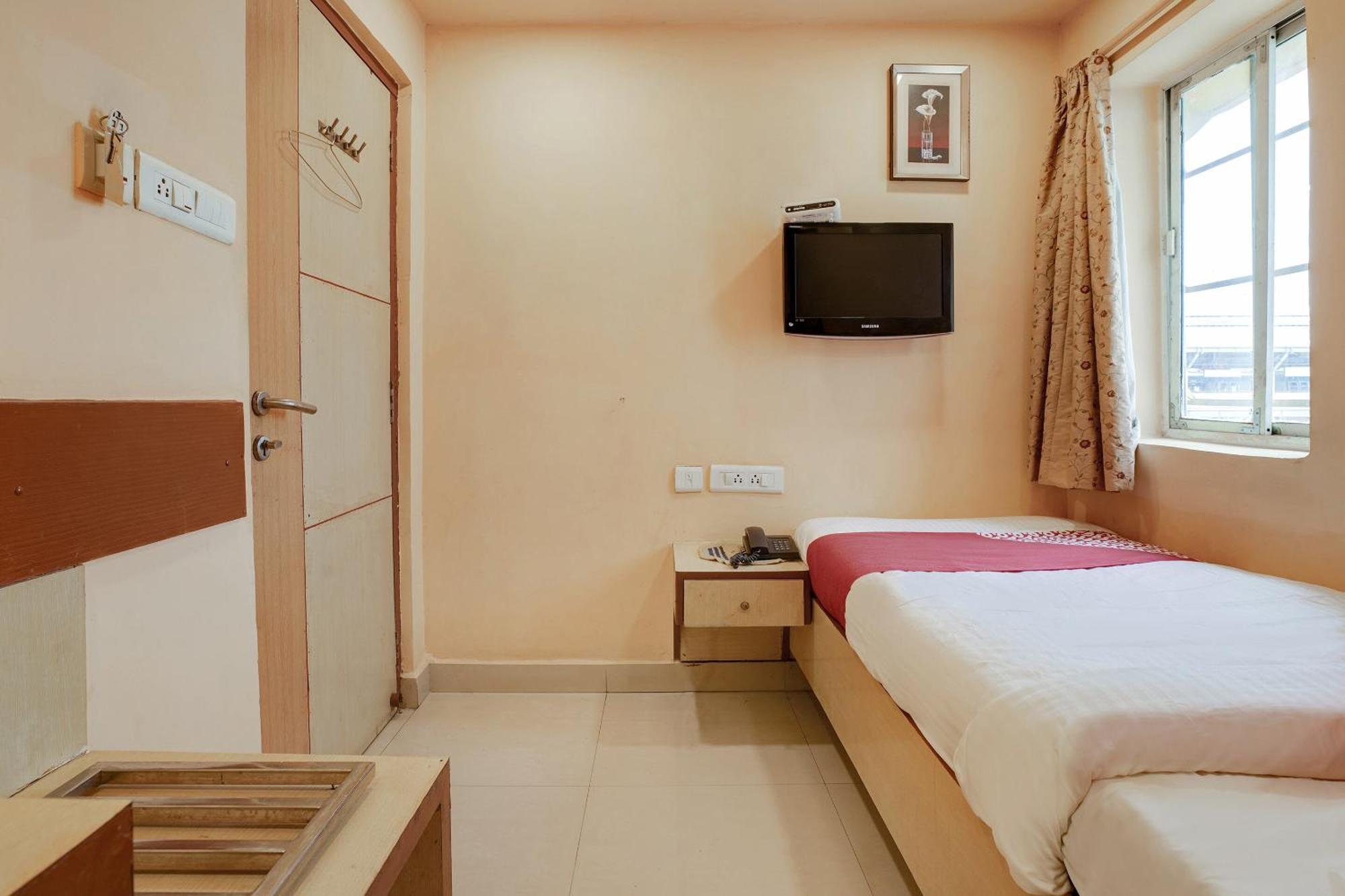 Hotel O Shanta Residency Lodge Sururnagar Luaran gambar